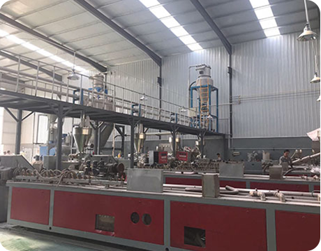 Tube-Chain-Conveying-System-For-PVC--Window-Profiles-Extruder-Lin-e